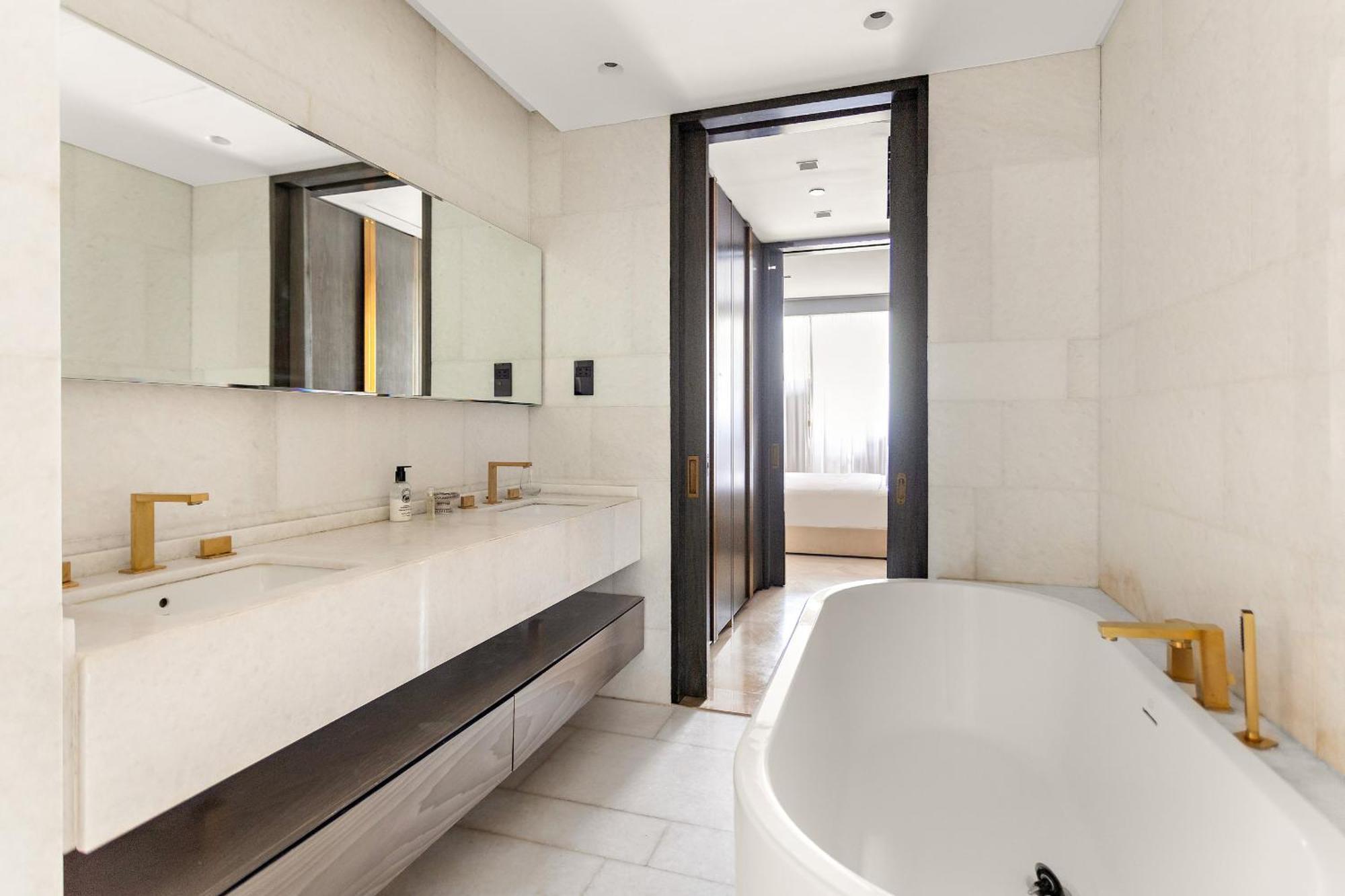 Five Palm Jumeirah With Private Pool Апартаменти