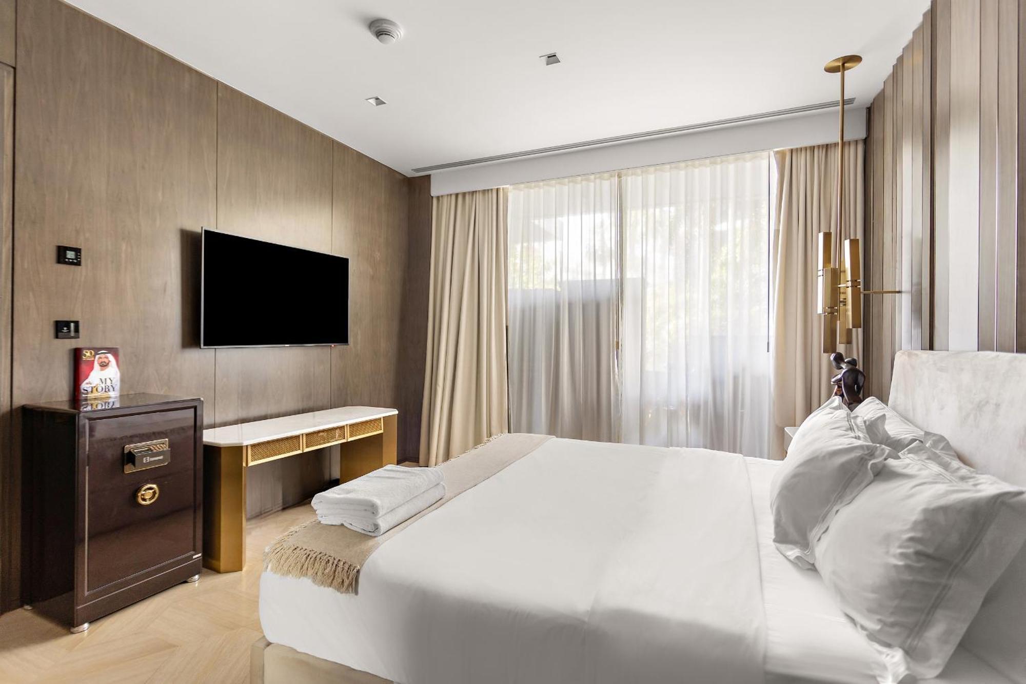 Апартаменти Five Palm Jumeirah With Private Pool