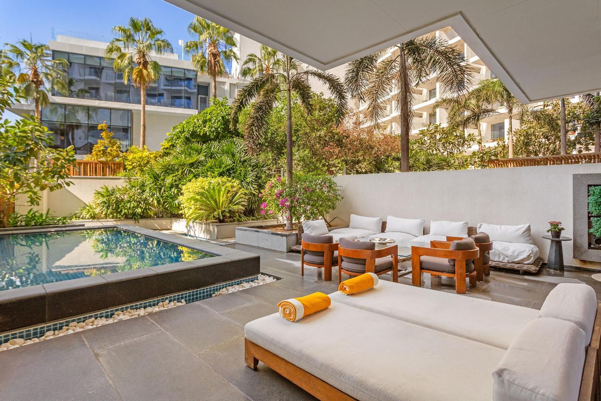Five Palm Jumeirah With Private Pool Апартаменти *